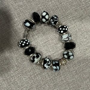 Black and white bead bracelet
